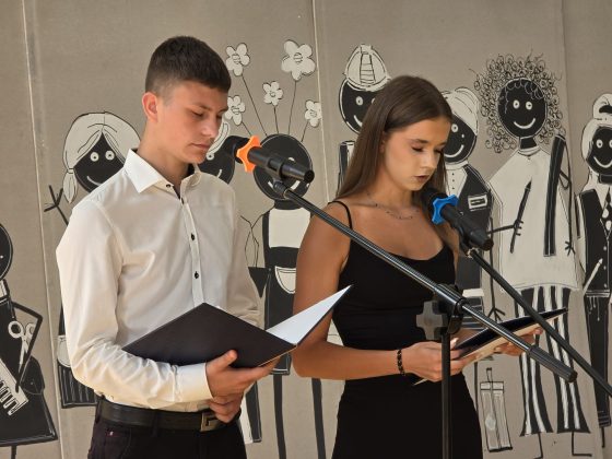 „Szczęśliwej drogi już czas” – uroczyste pożegnanie Absolwentów szkoły branżowej